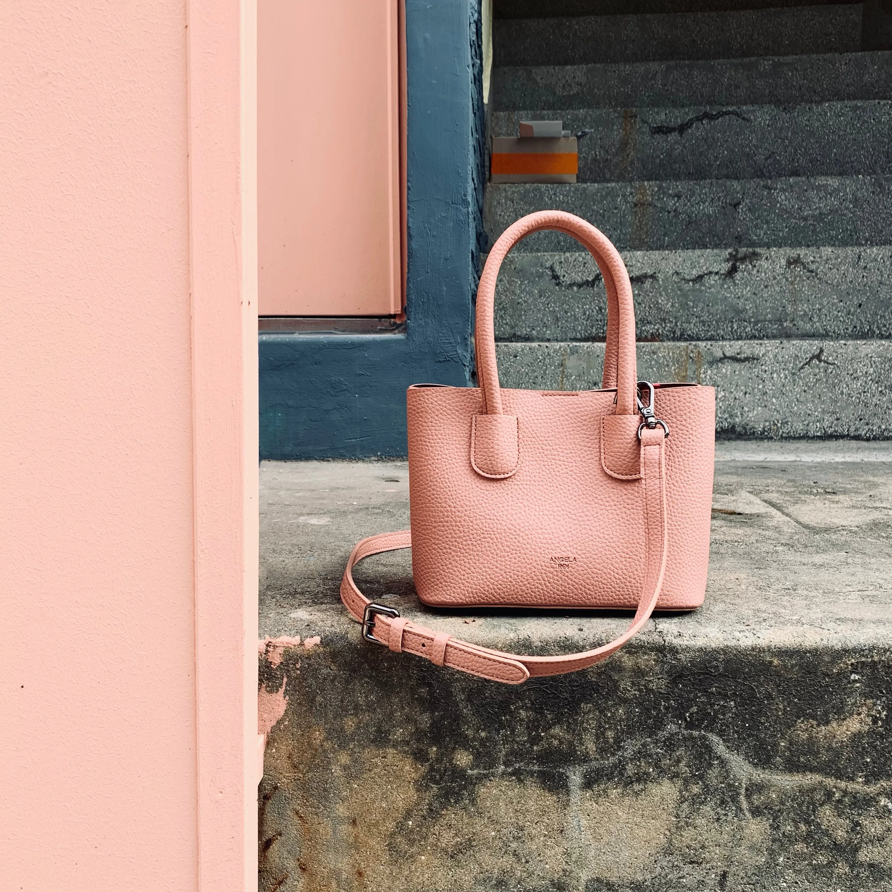 Cher Micro [Signet] - Coral Pink