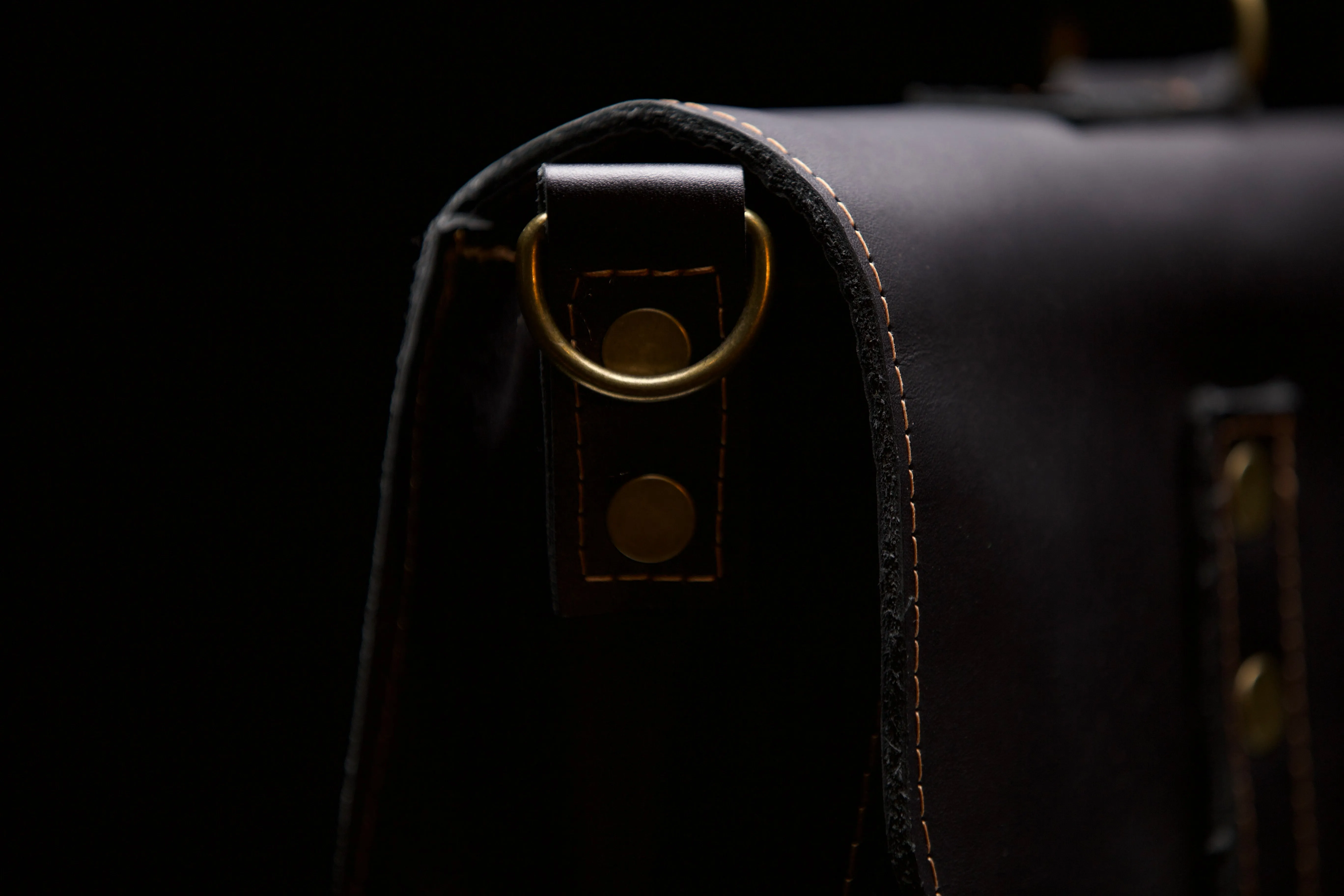 Cońdor Satchel (Matte)