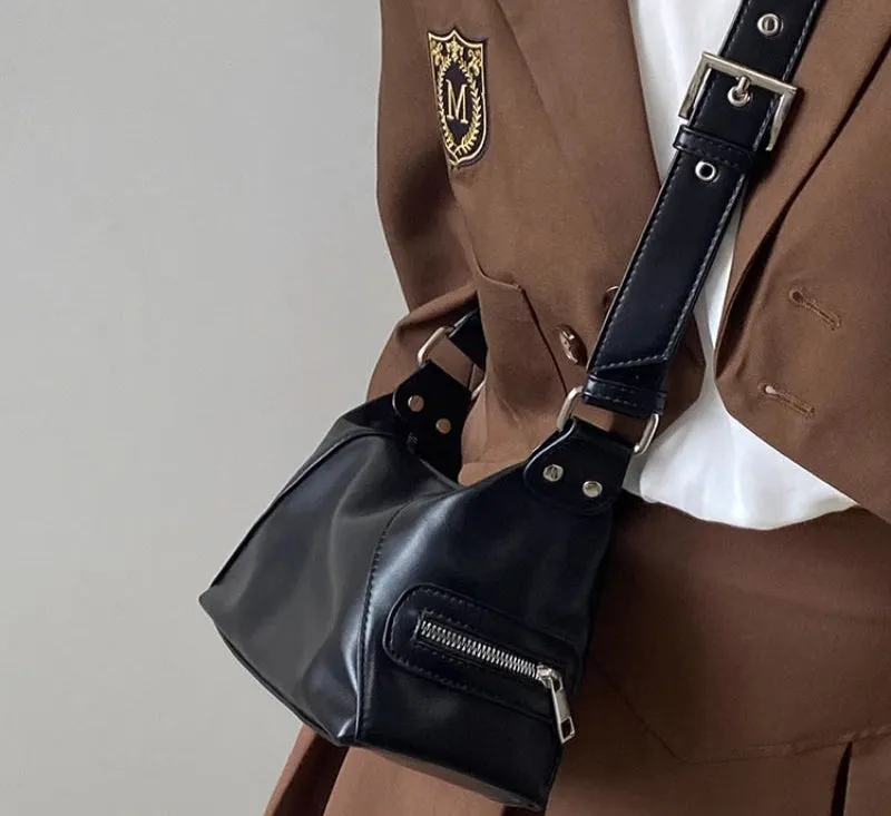Uakiss Streetwear All Match Casual Women's Handbags Vintage Y2k Aesthetic Simple Shoulder Bag Fashion Trendy Punk Female Crossbody Bags